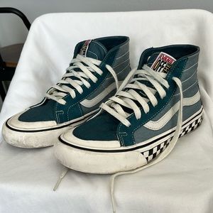Vans high top Sk8-Hi women’s shoes. Size 7.5. Gently worn.